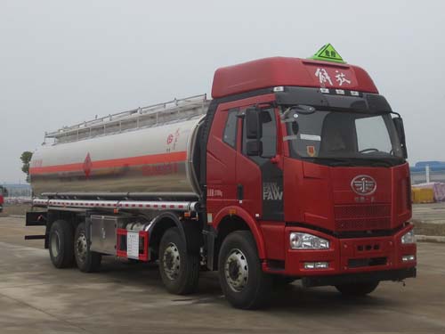 23噸解放J6前四后六鋁合金油罐車(chē)圖片 23噸解放J6前四后六鋁合金油罐車(chē)圖片