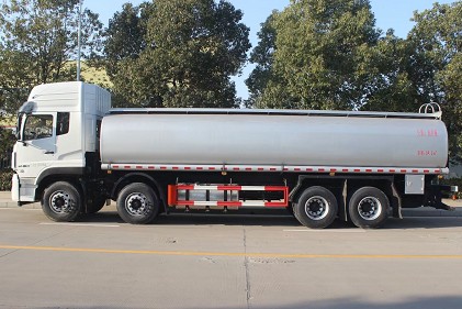 國(guó)六東風(fēng)天龍前四后八供液車(chē)圖片 國(guó)六東風(fēng)天龍前四后八供液車(chē)圖片