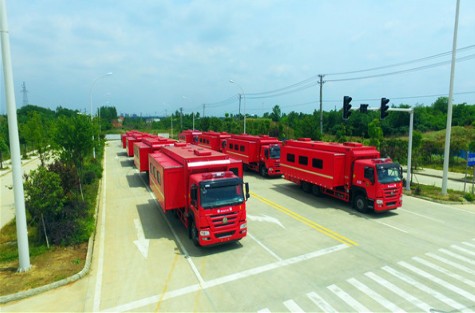 重汽豪沃28人消防宿營(yíng)車(chē) 重汽豪沃28人消防宿營(yíng)車(chē)