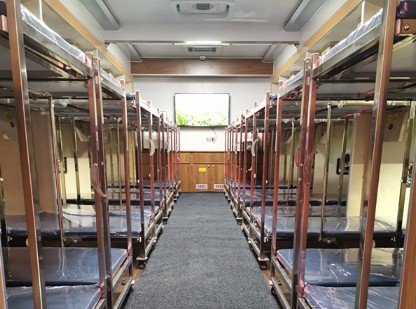 重汽豪沃28人消防宿營(yíng)車(chē) 重汽豪沃28人消防宿營(yíng)車(chē)