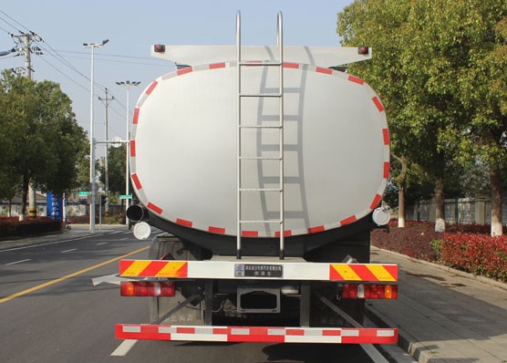重汽豪沃前四后八供液車_潤(rùn)知星牌SCS5313TGYZZ6型供液車 重汽豪沃前四后八供液車_潤(rùn)知星牌SCS5313TGYZZ6型供液車